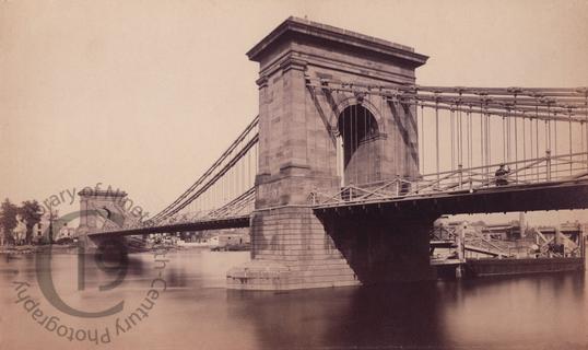 Hammersmith Bridge