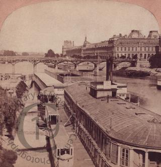 A bateau piscine on the River Seine