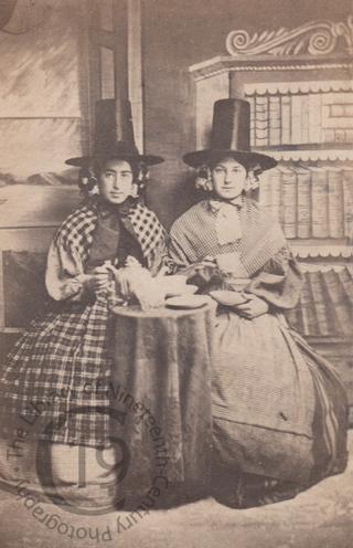 Welsh women drinking tea